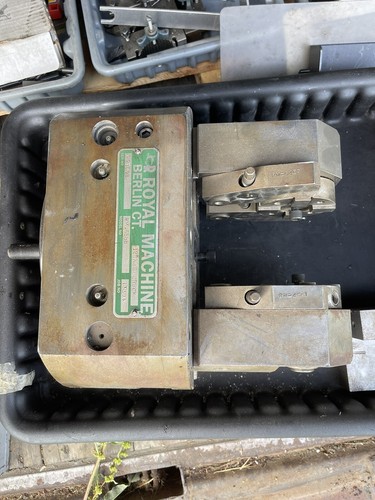 Royal machine tool 2 jaw - 12”, 2-jaw